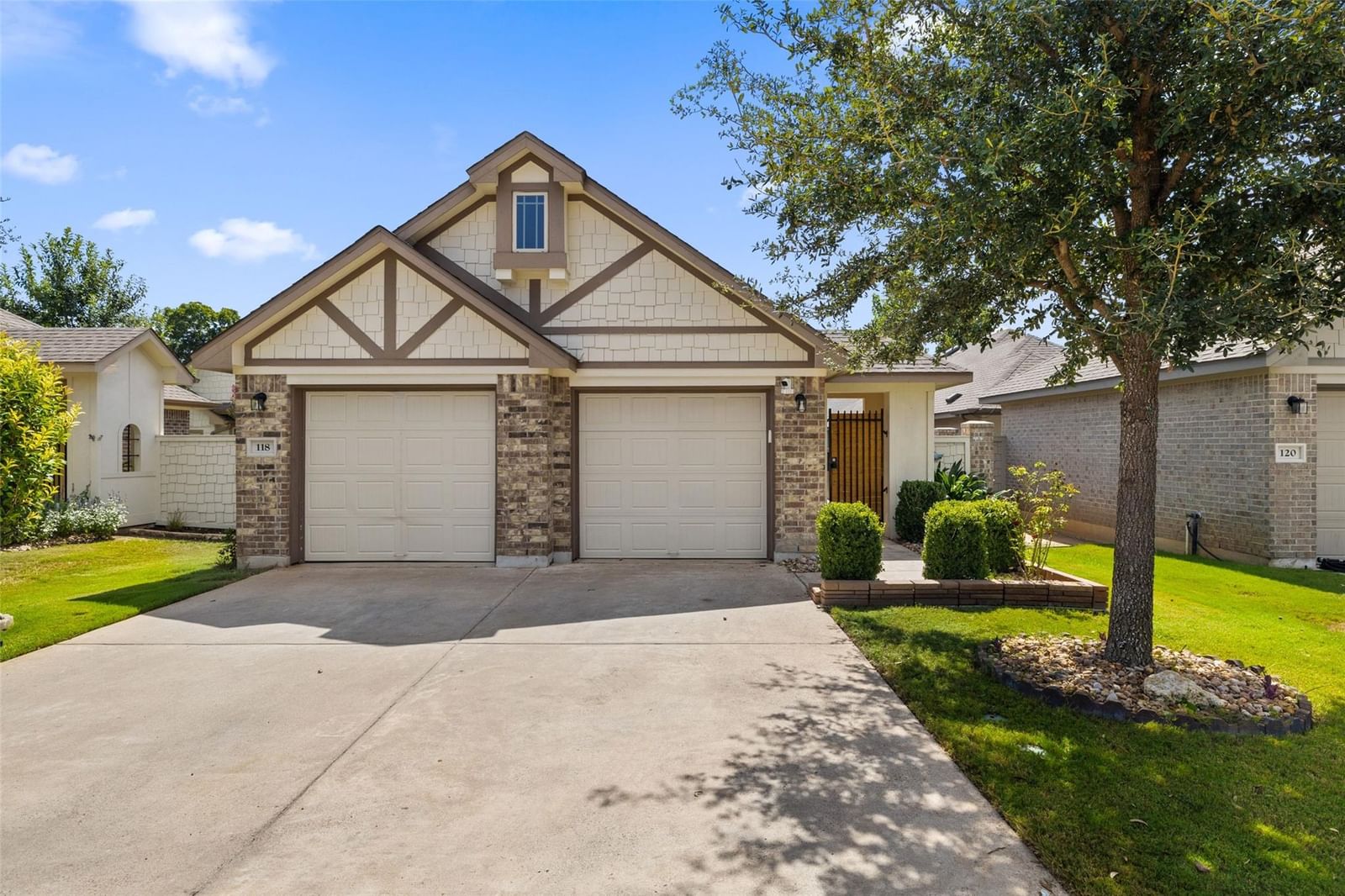 118 Trailstone DR - Photo 1