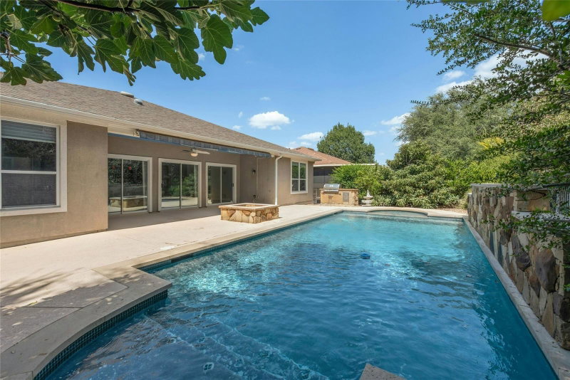 Property photo 32
