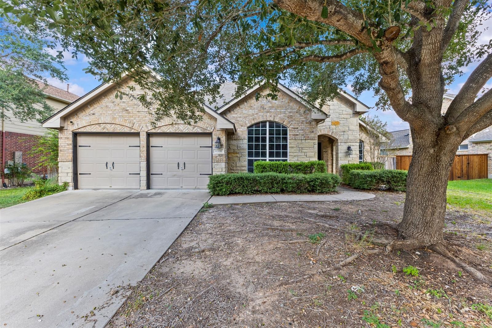 11708 Pillion PL - Photo 1