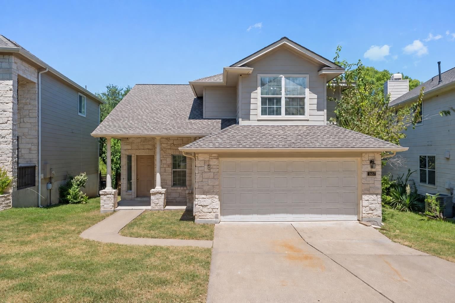 1637 Gaylord DR - Photo 1