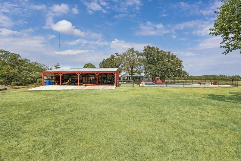 Property photo 30