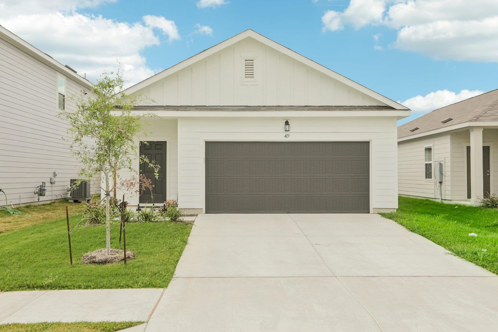 703 Lagoon DR - Photo 1