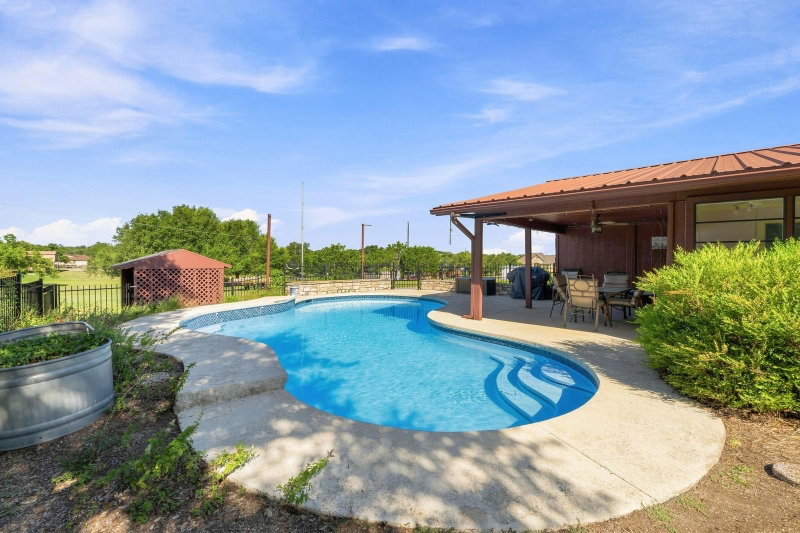 Property photo 37
