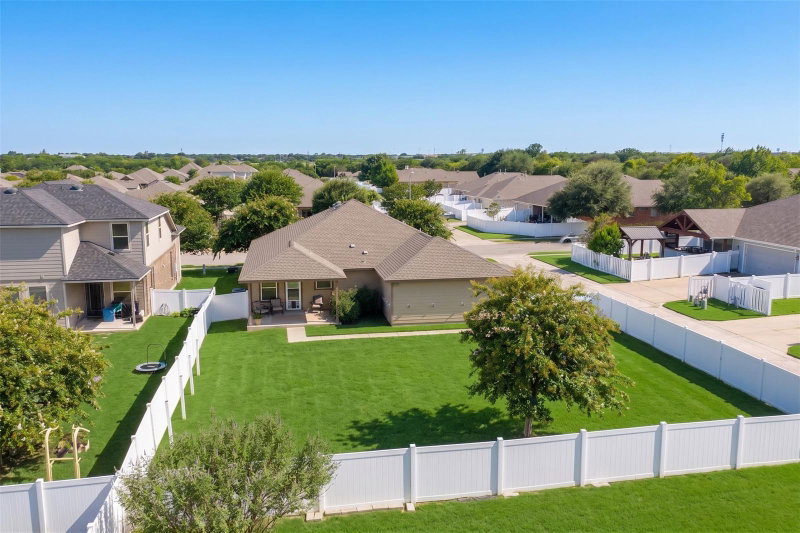 Property photo 31