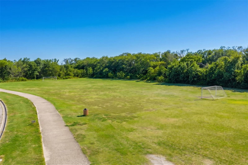 Property photo 35