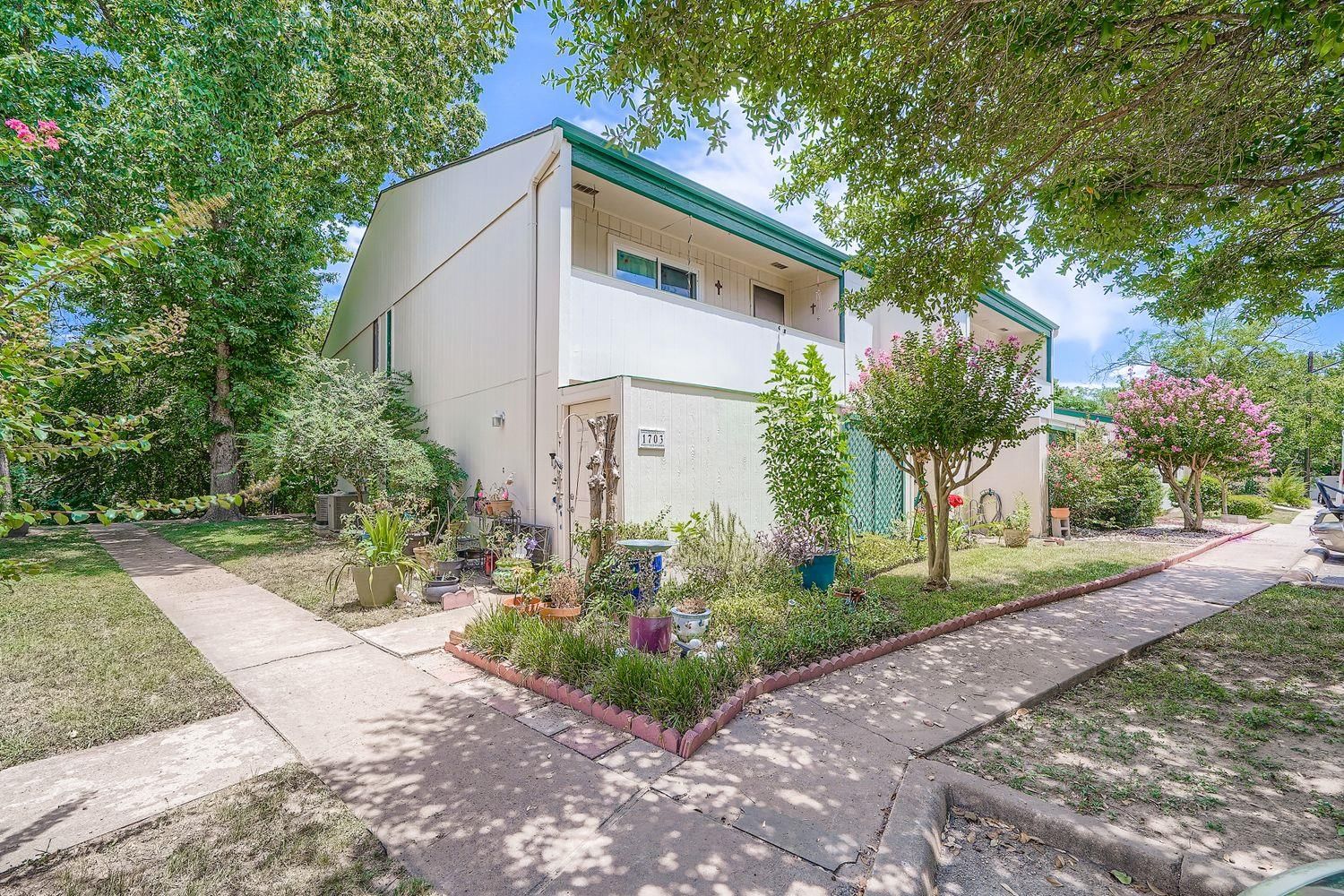 6718 Silvermine DR #1704 - Photo 1