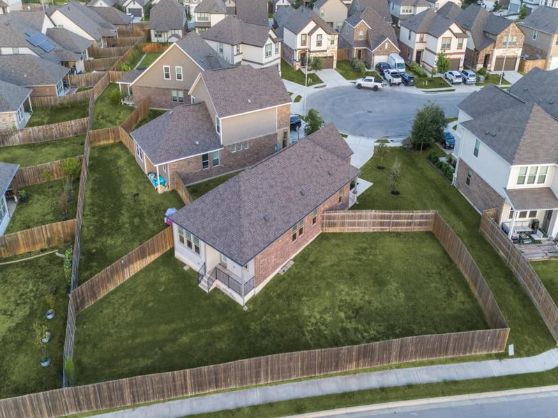 Property photo 33