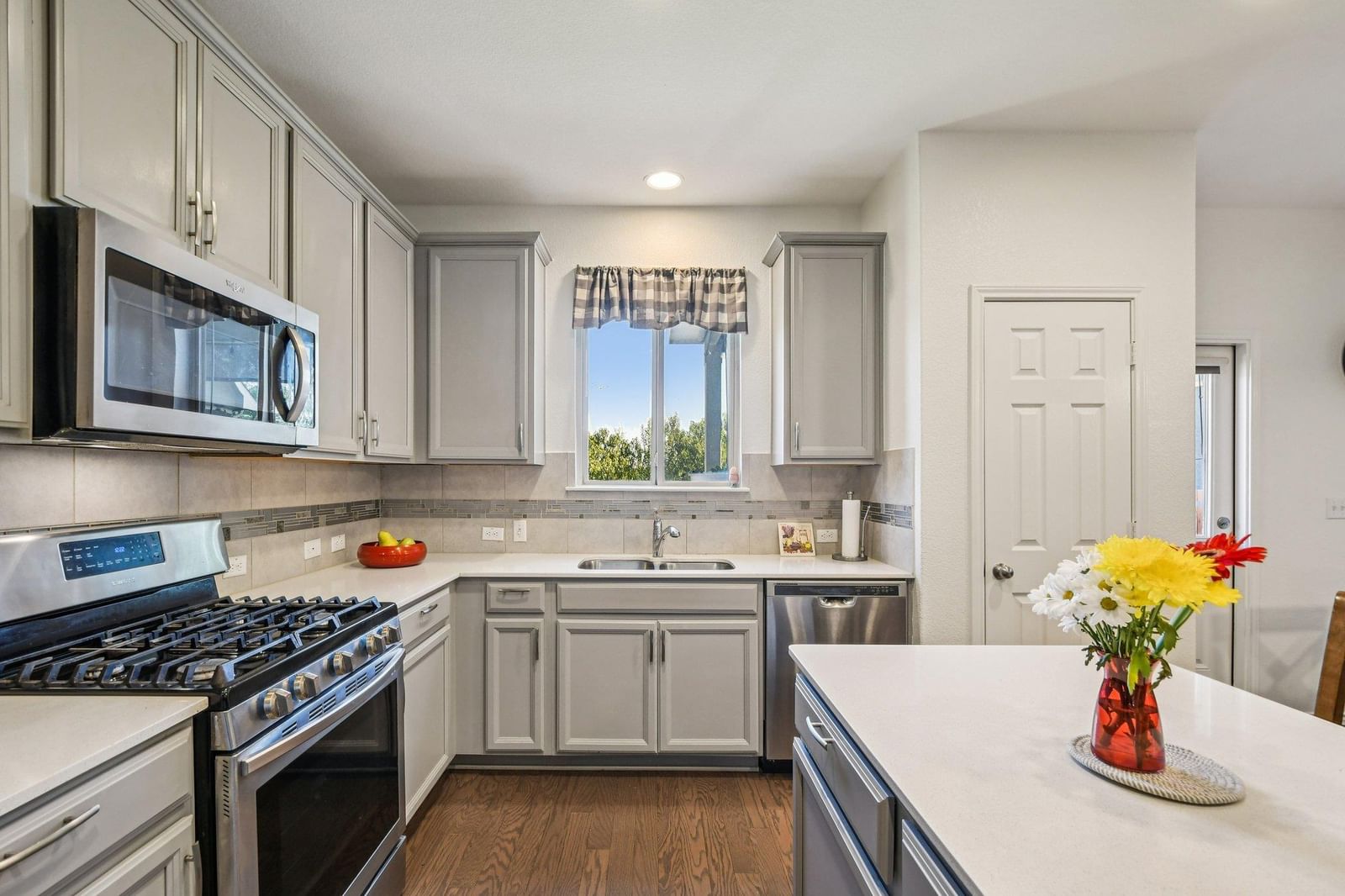 221 Bonnet BLVD - Photo 1