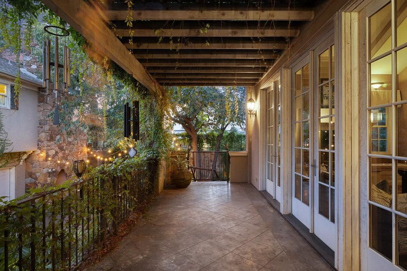 Property photo 28