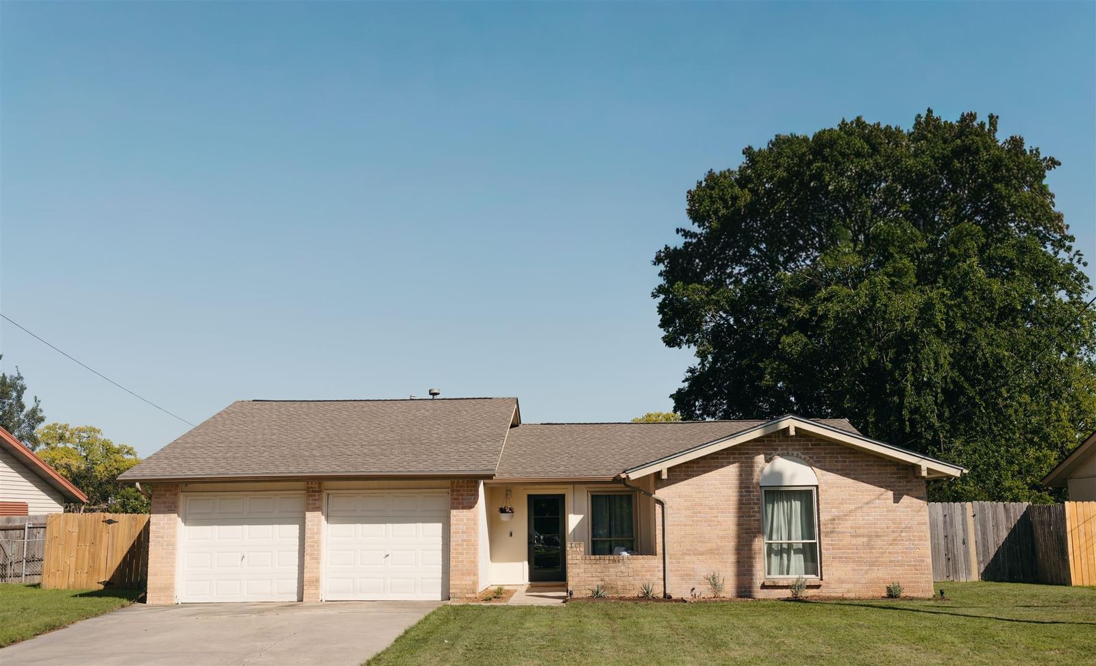 506 Central DR - Photo 1