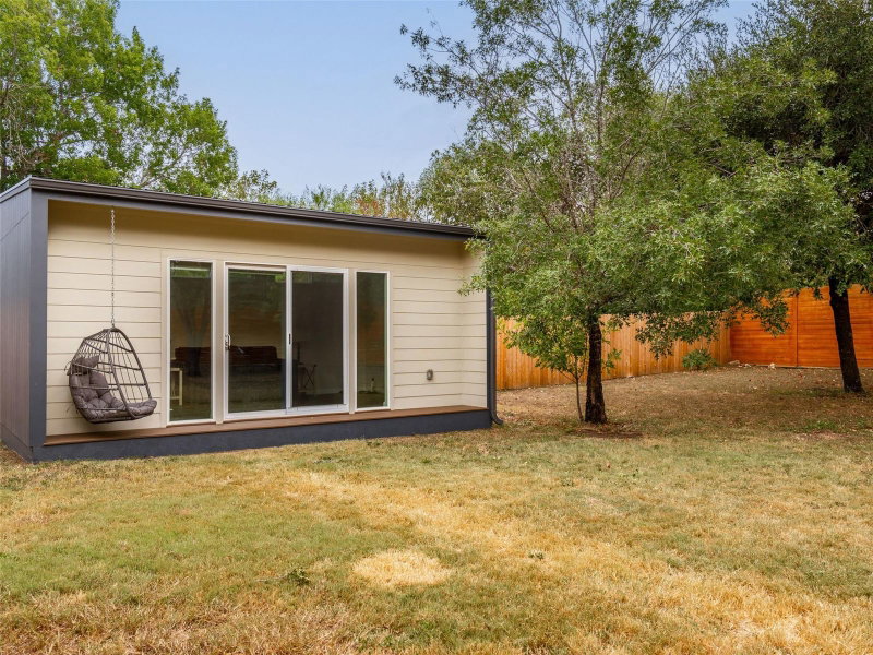 Property photo 33