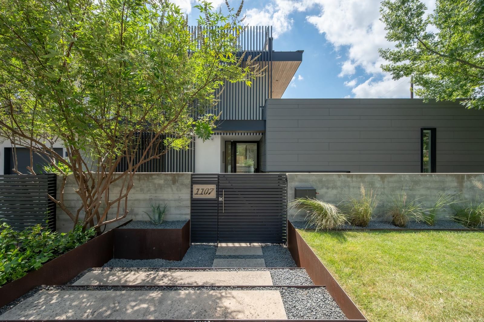 1107 Folts Ave - Photo 1