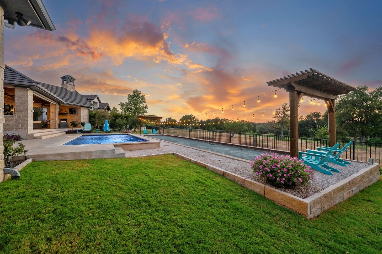 Photo 36