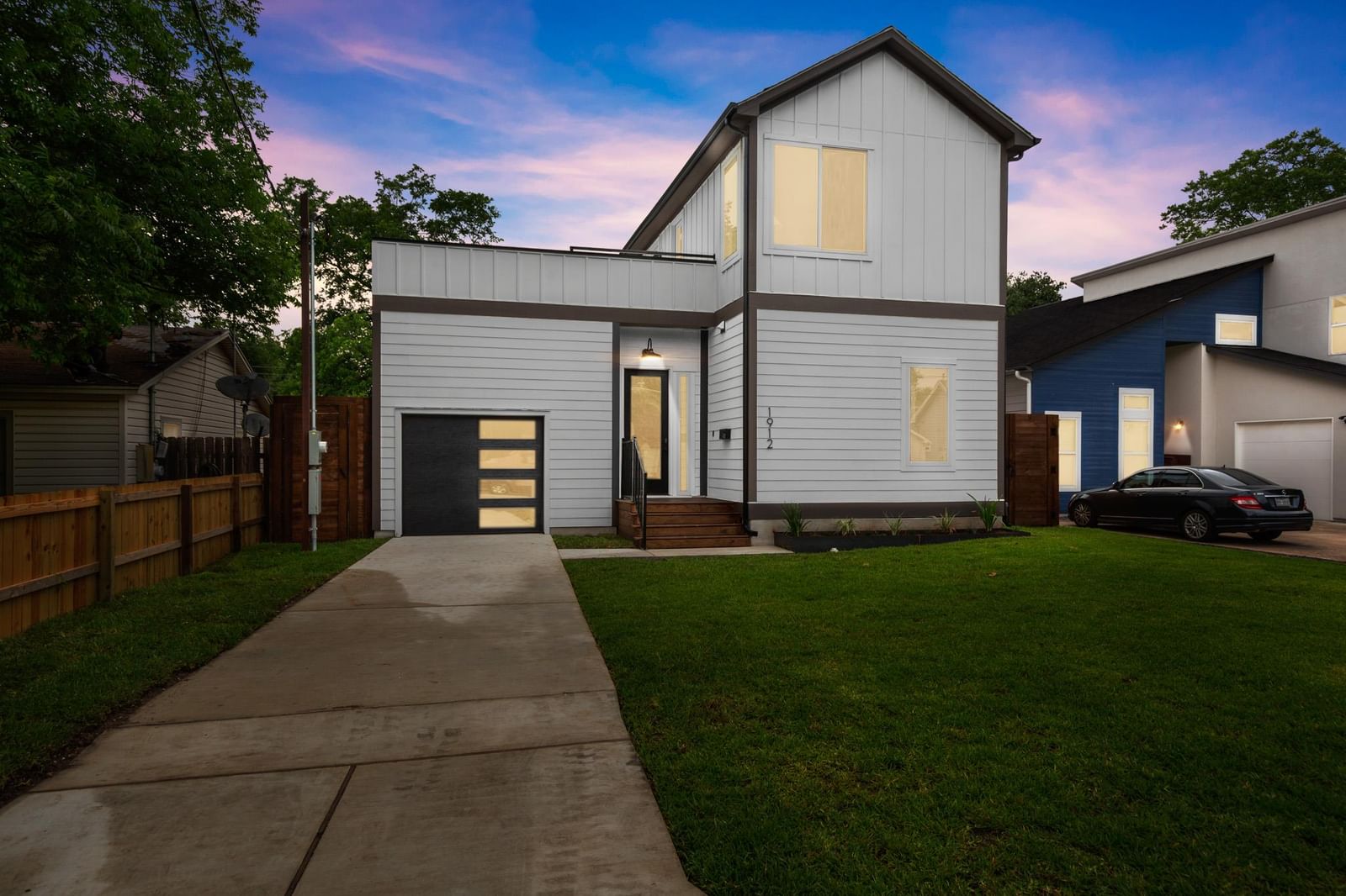 1912 Madison Ave - Photo 1