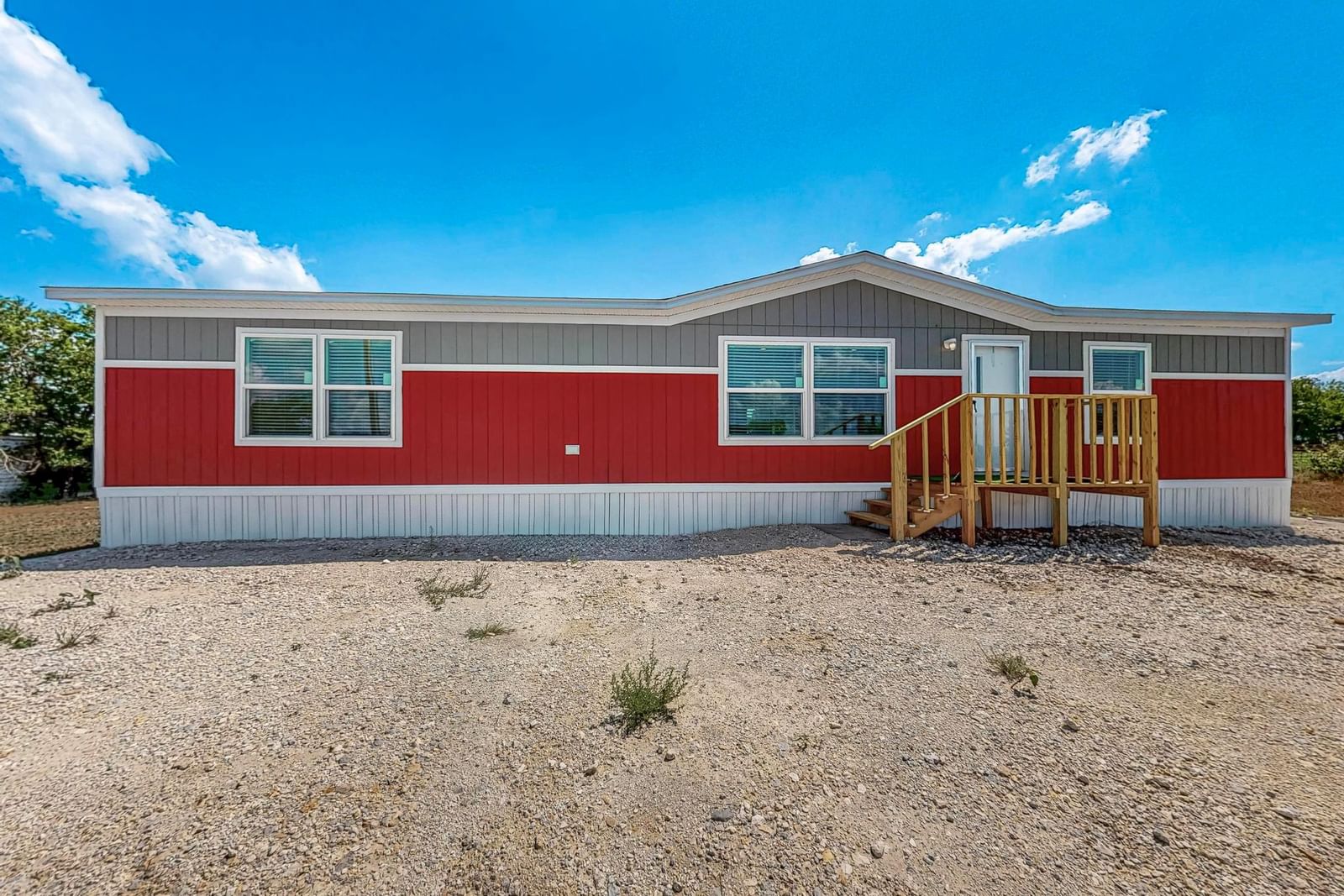 13800 FM-107 - Photo 1