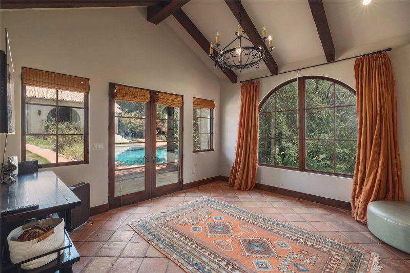 Property photo 31