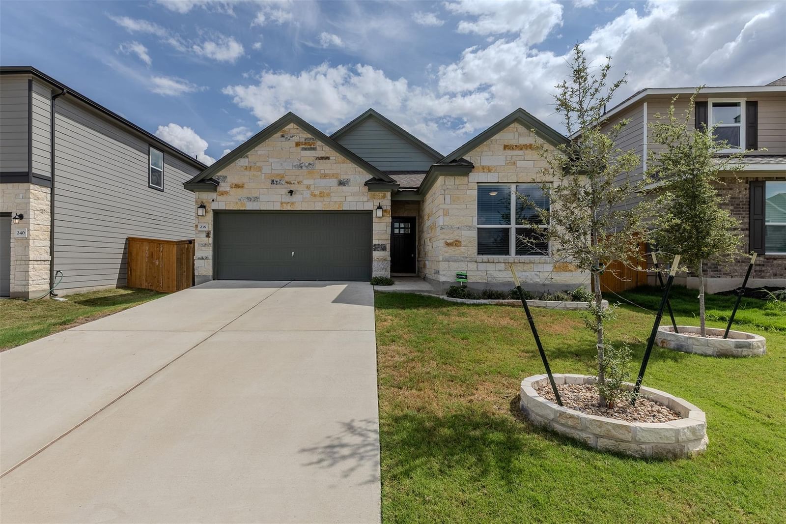 236 Colonel McNally LOOP - Photo 1