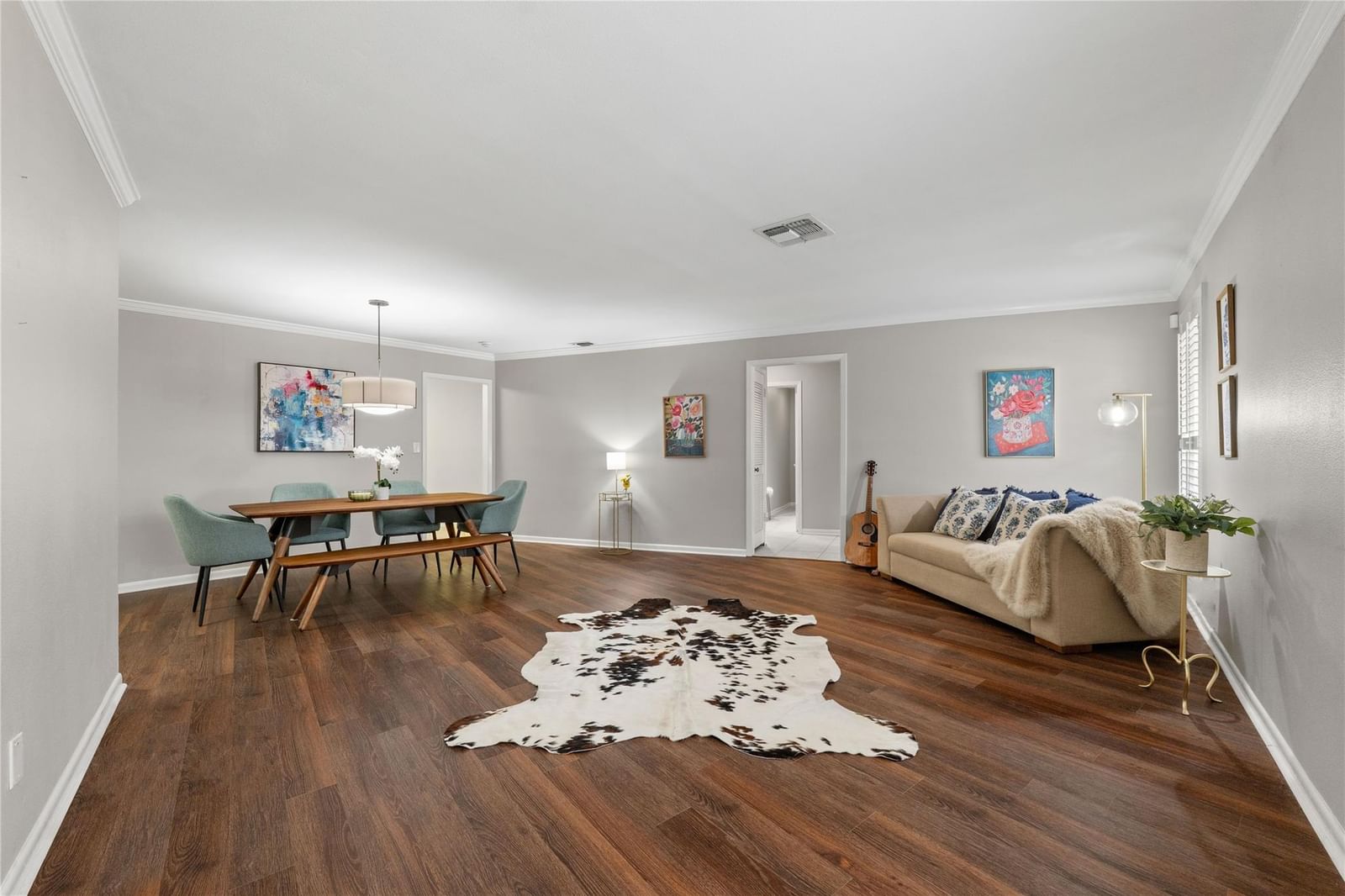 201 Ellwood ST #111 - Photo 1