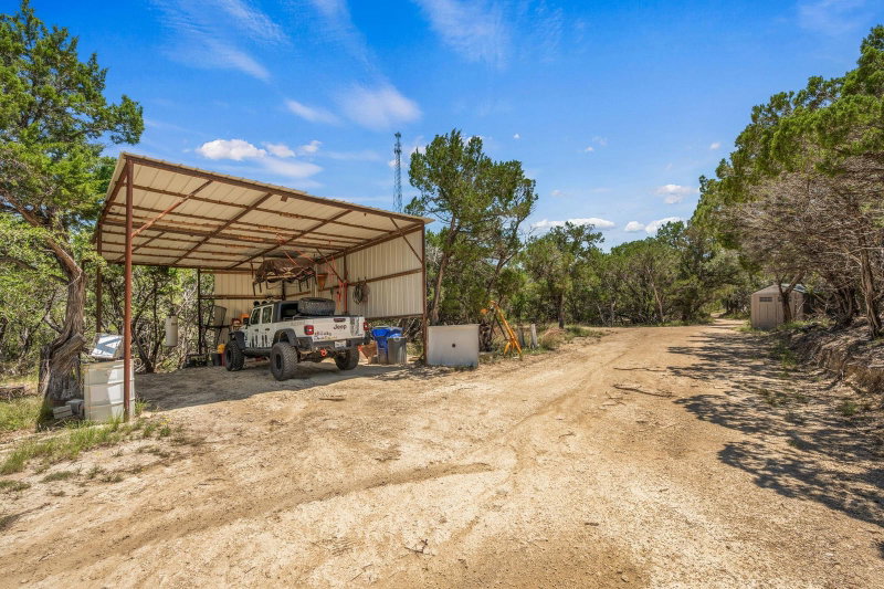Property photo 24