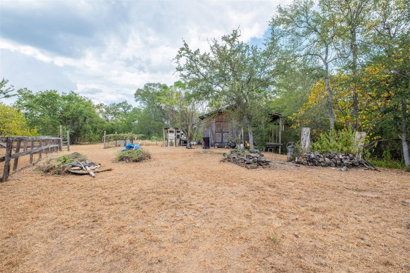 Property photo 35