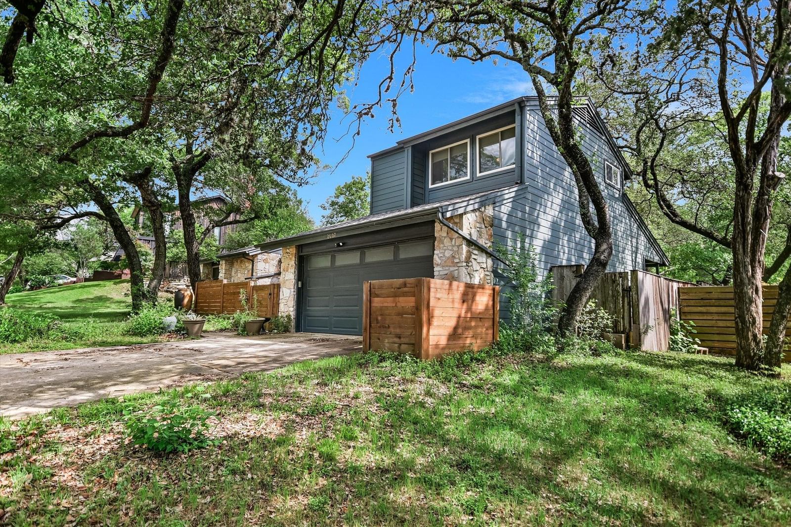 2607 Barton Hills DR - Photo 1
