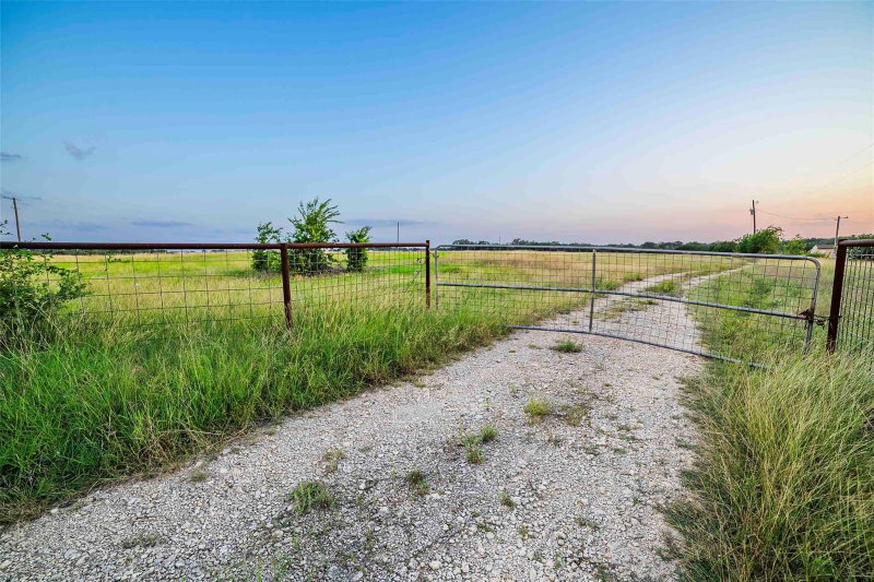 Property photo 28