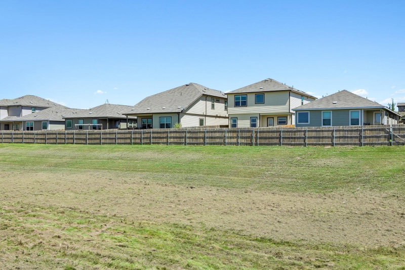 Property photo 37