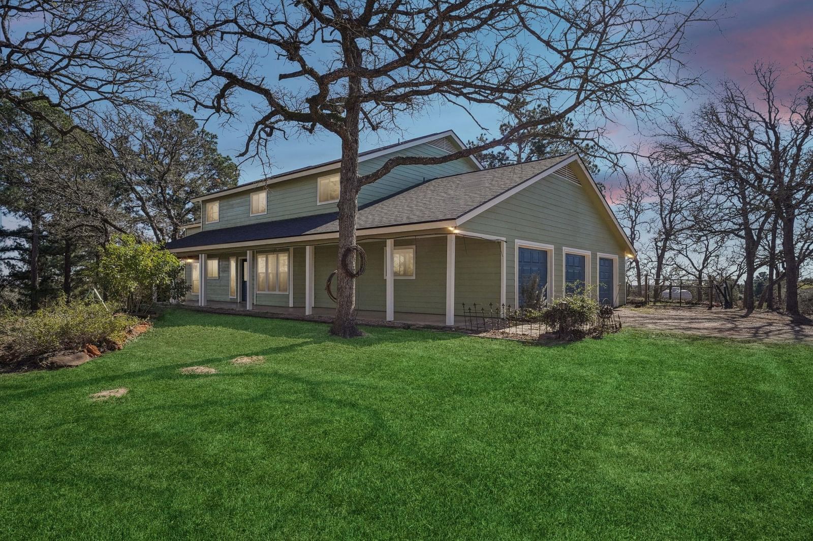 407 Country LN - Photo 1