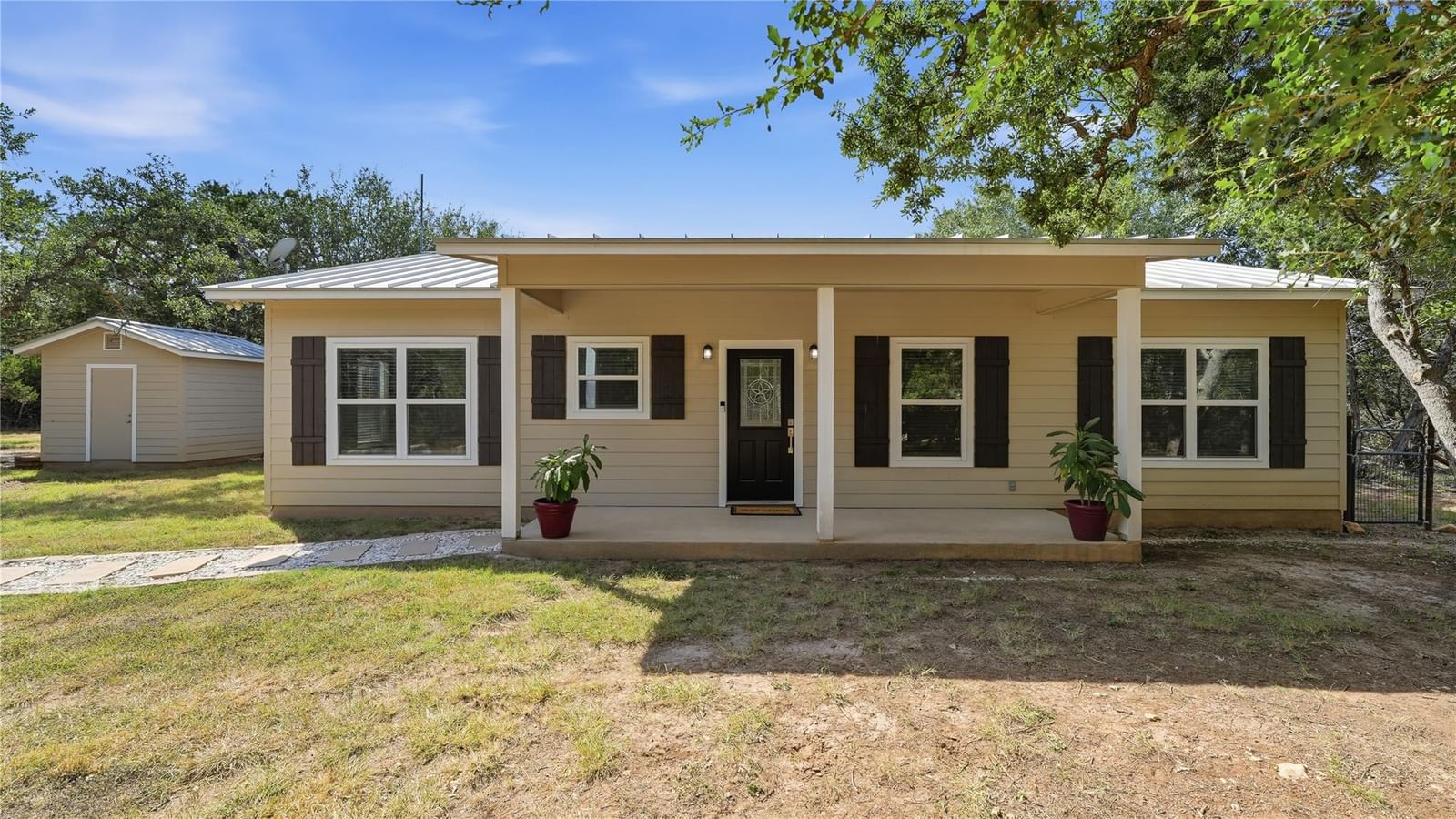 231 N Rainbow Ranch RD - Photo 1