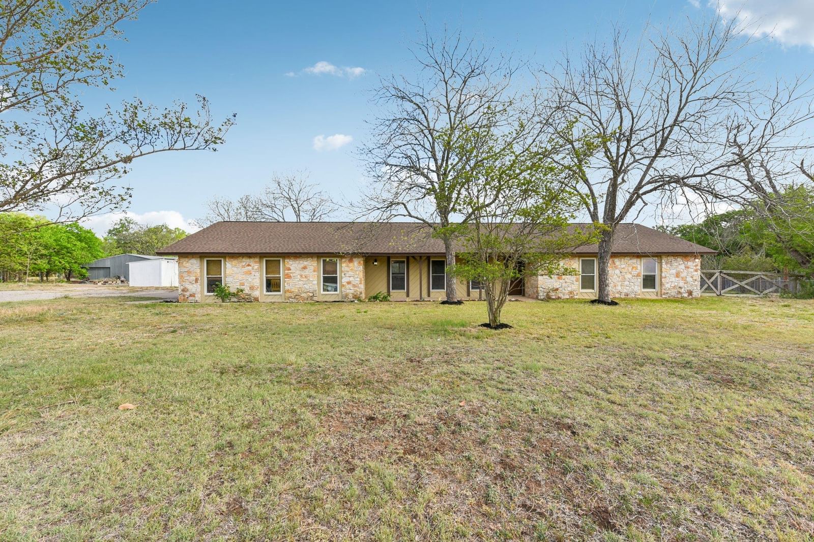 Photo 38