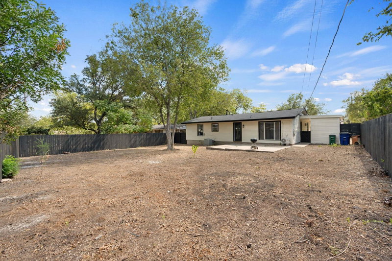 Property photo 24