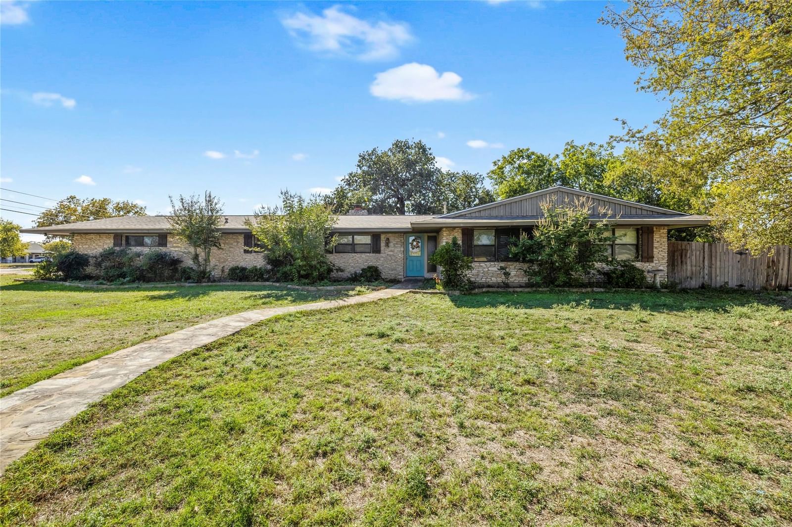 1401 Brazos ST - Photo 1
