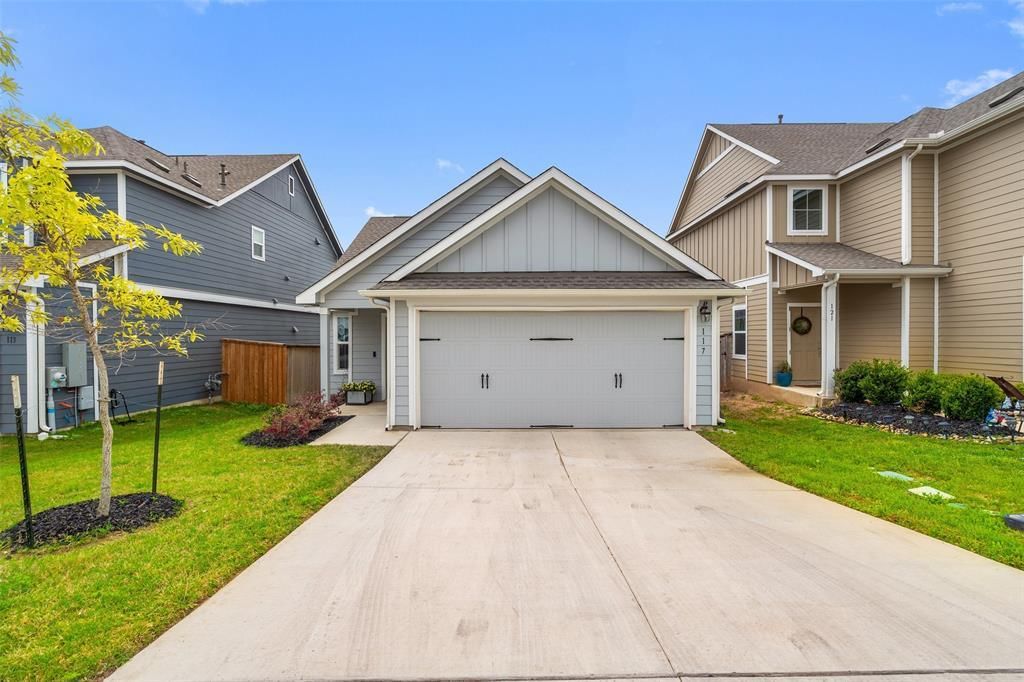 117 Wind Flower LN - Photo 1