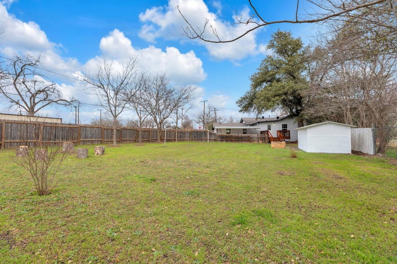 Property photo 33