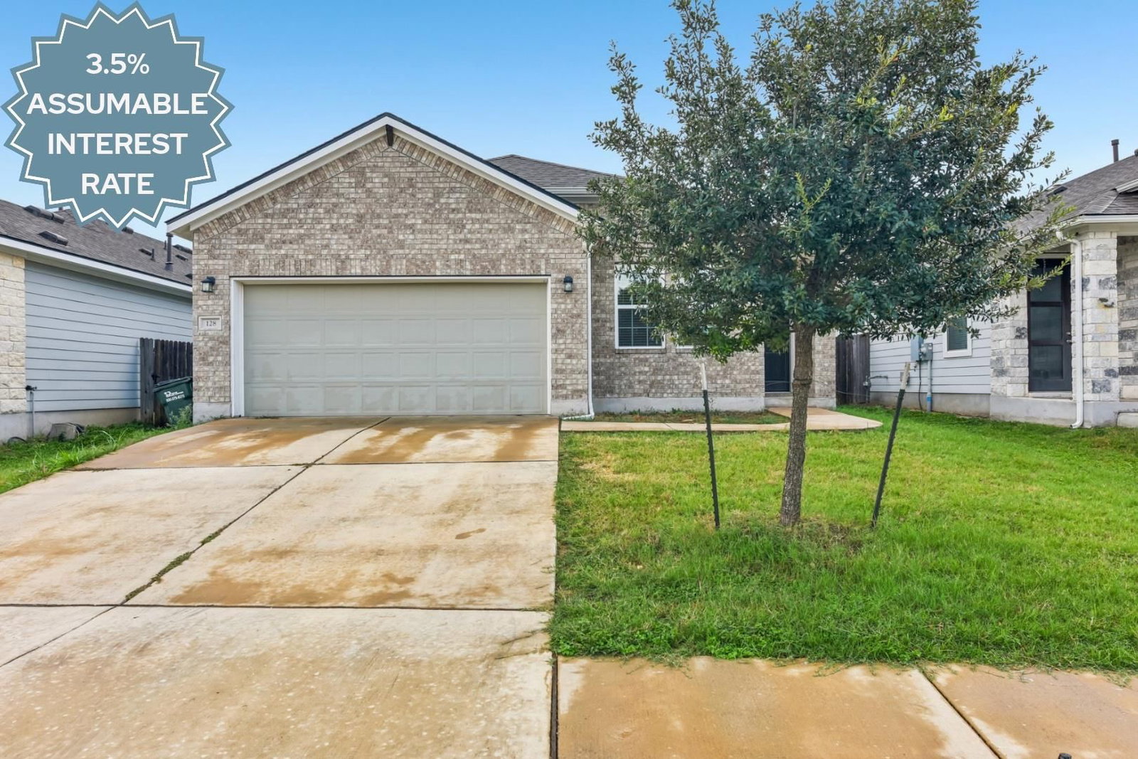 128 Lacey Oak LOOP - Photo 1
