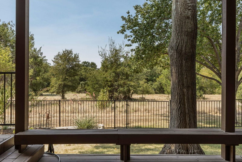 Property photo 33