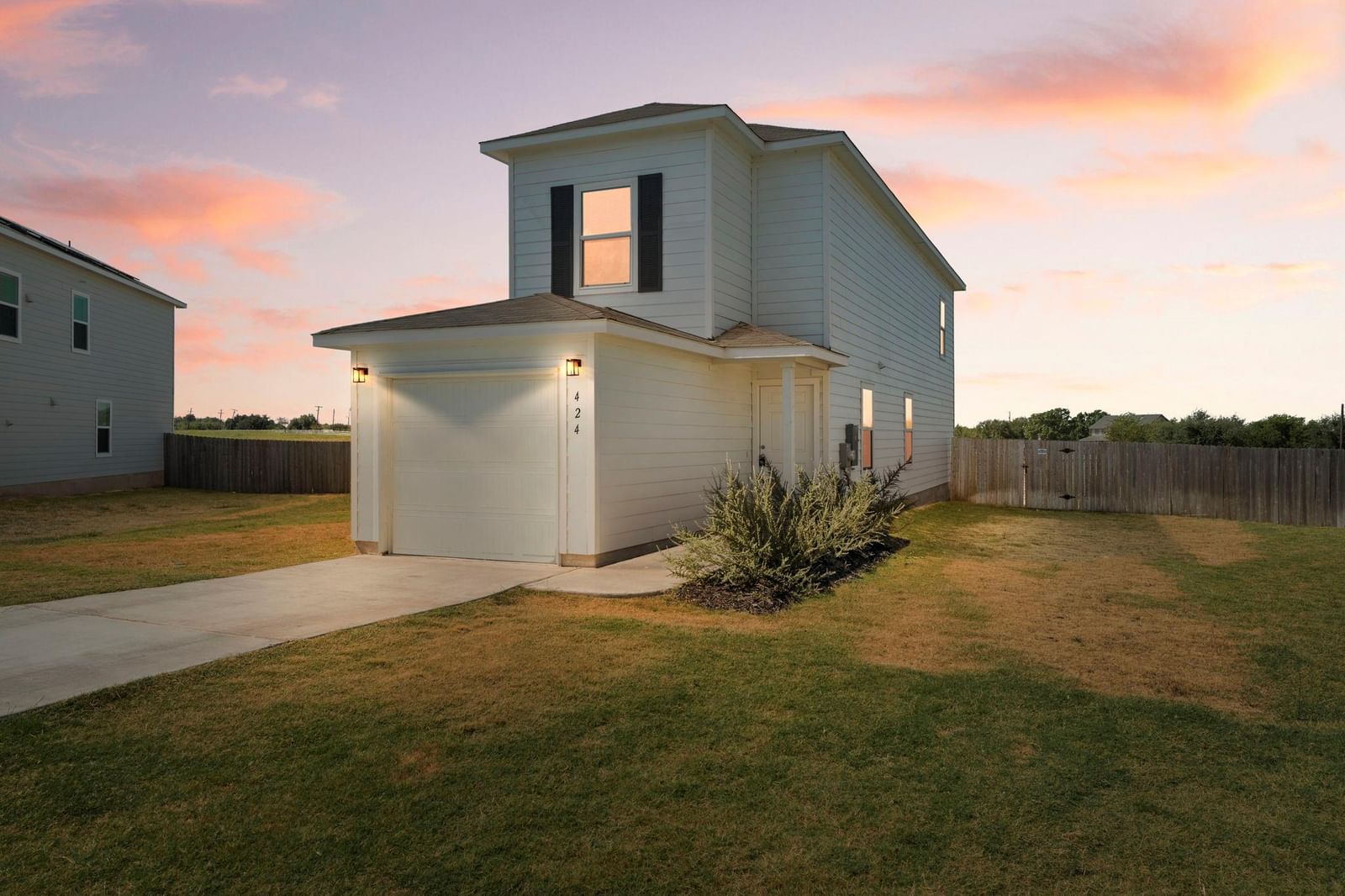 424 Marty Allen LOOP - Photo 1