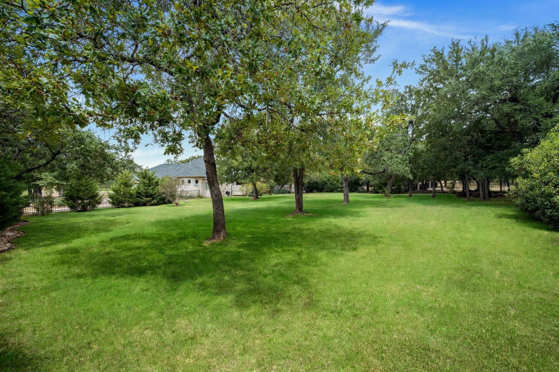 Property photo 38
