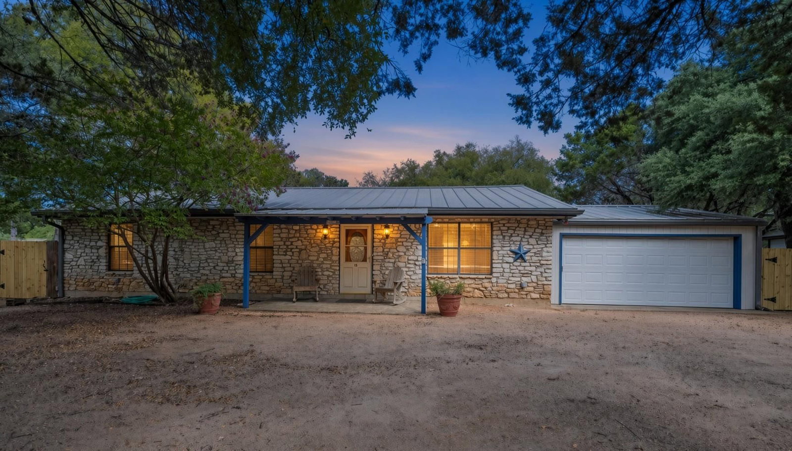 15 Las Flores DR - Photo 1