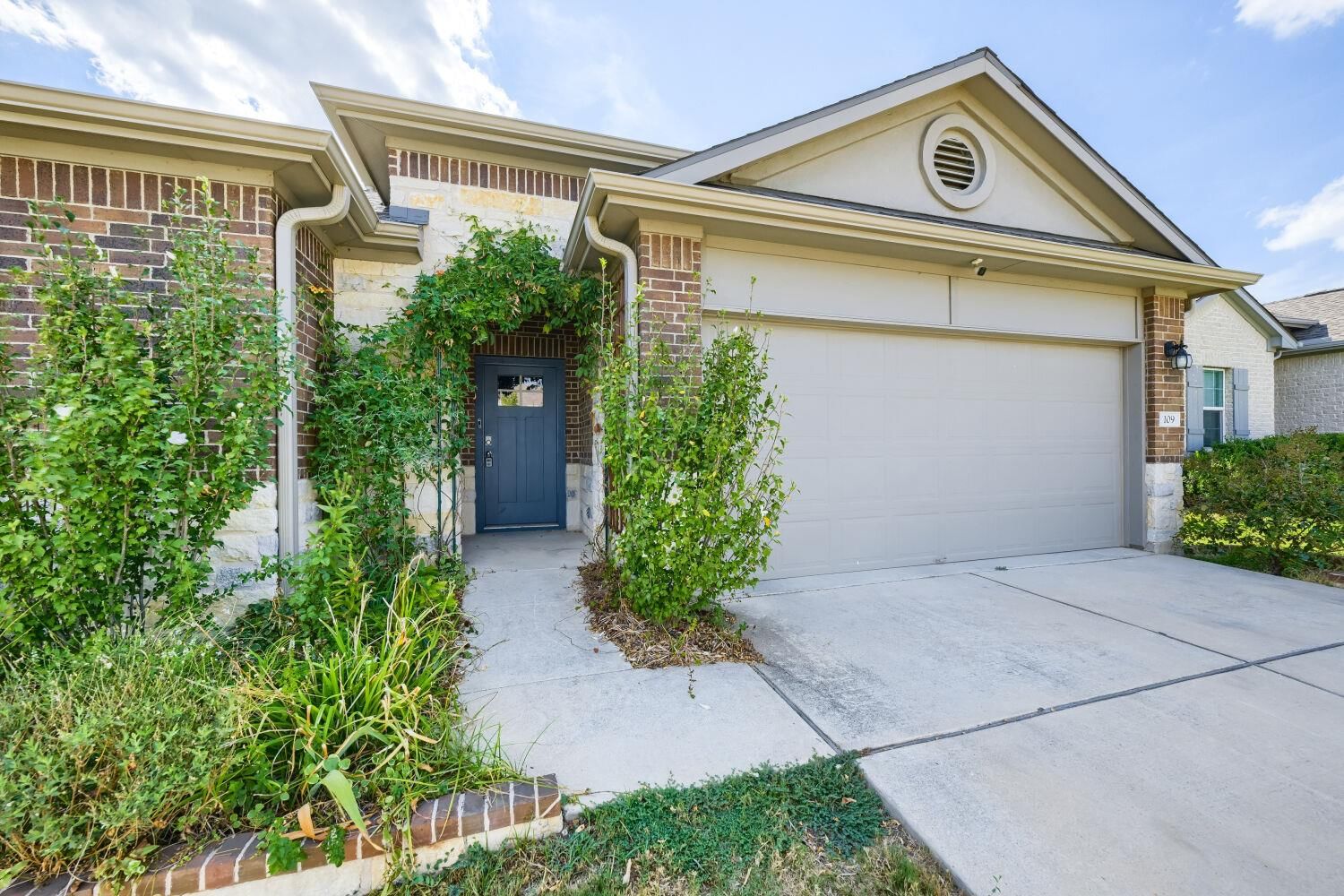 109 Moravia RD - Photo 1