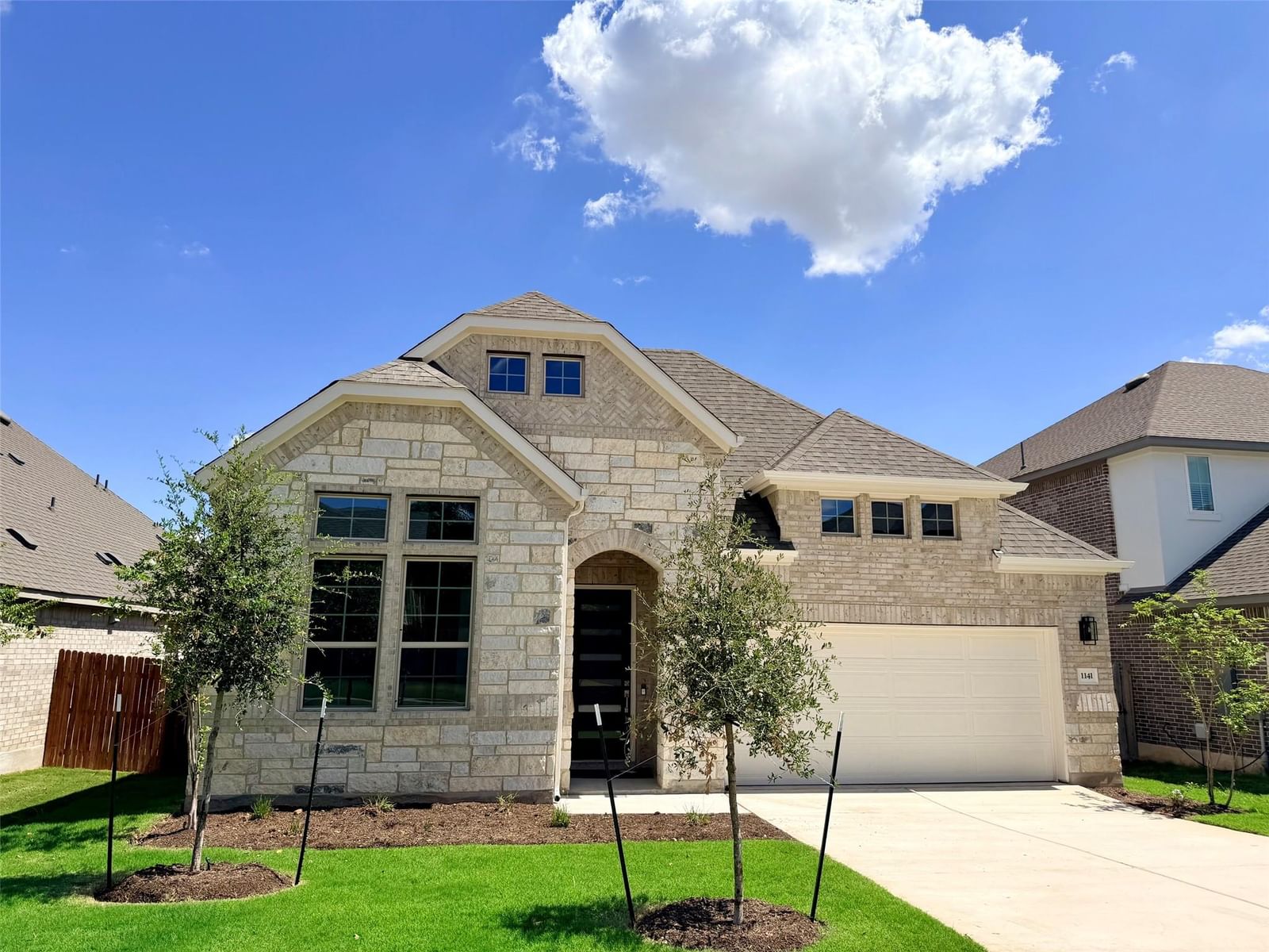 1141 Cole Estates DR - Photo 1