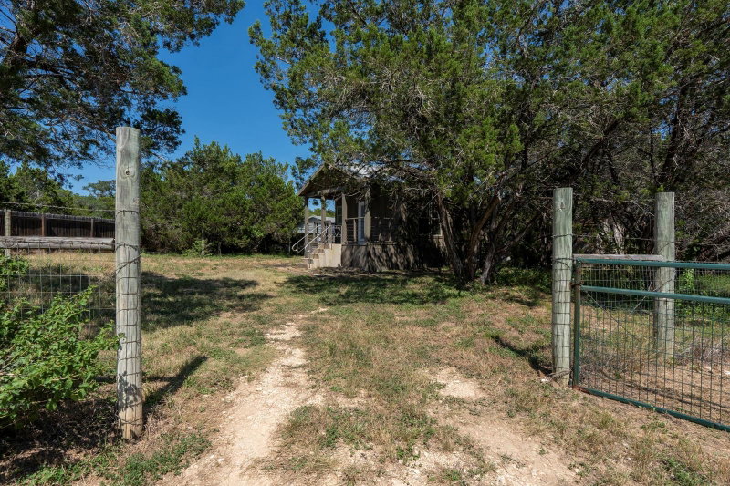 Property photo 37