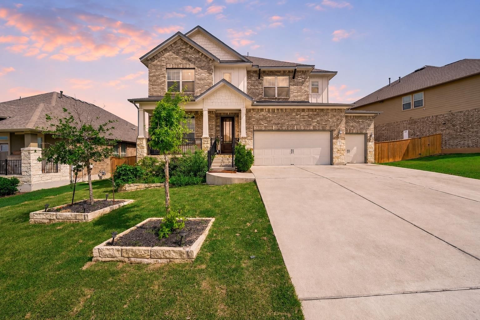 213 Buffalo Ridge DR - Photo 1
