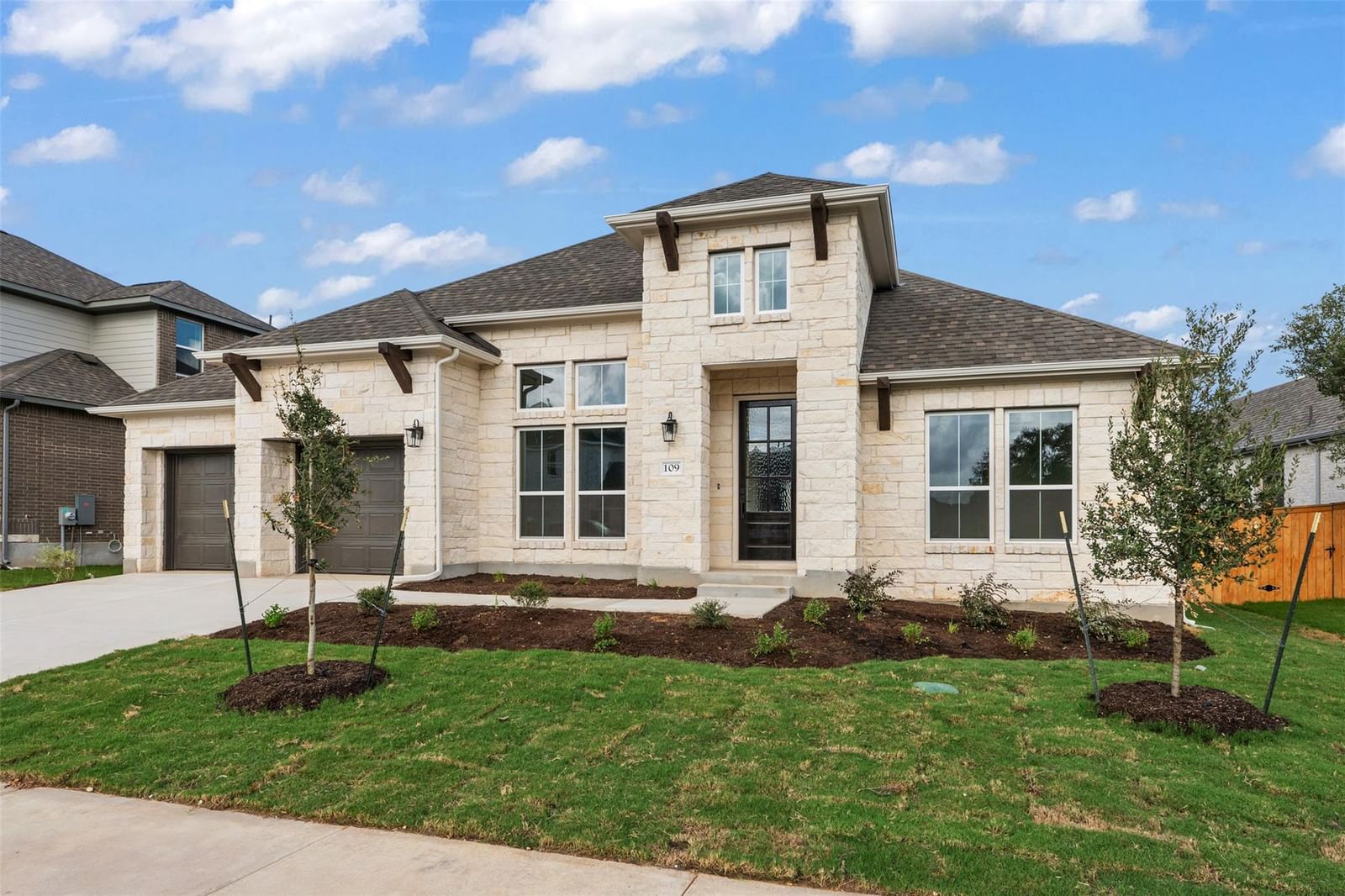 109 Possumhaw LN - Photo 1