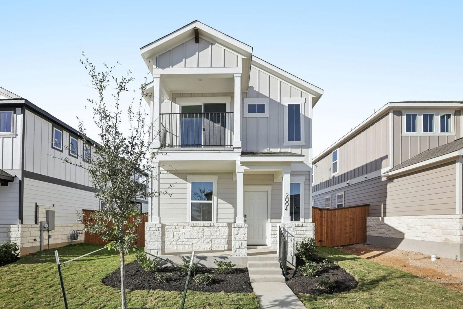 2094 Alice Jay WAY - Photo 1