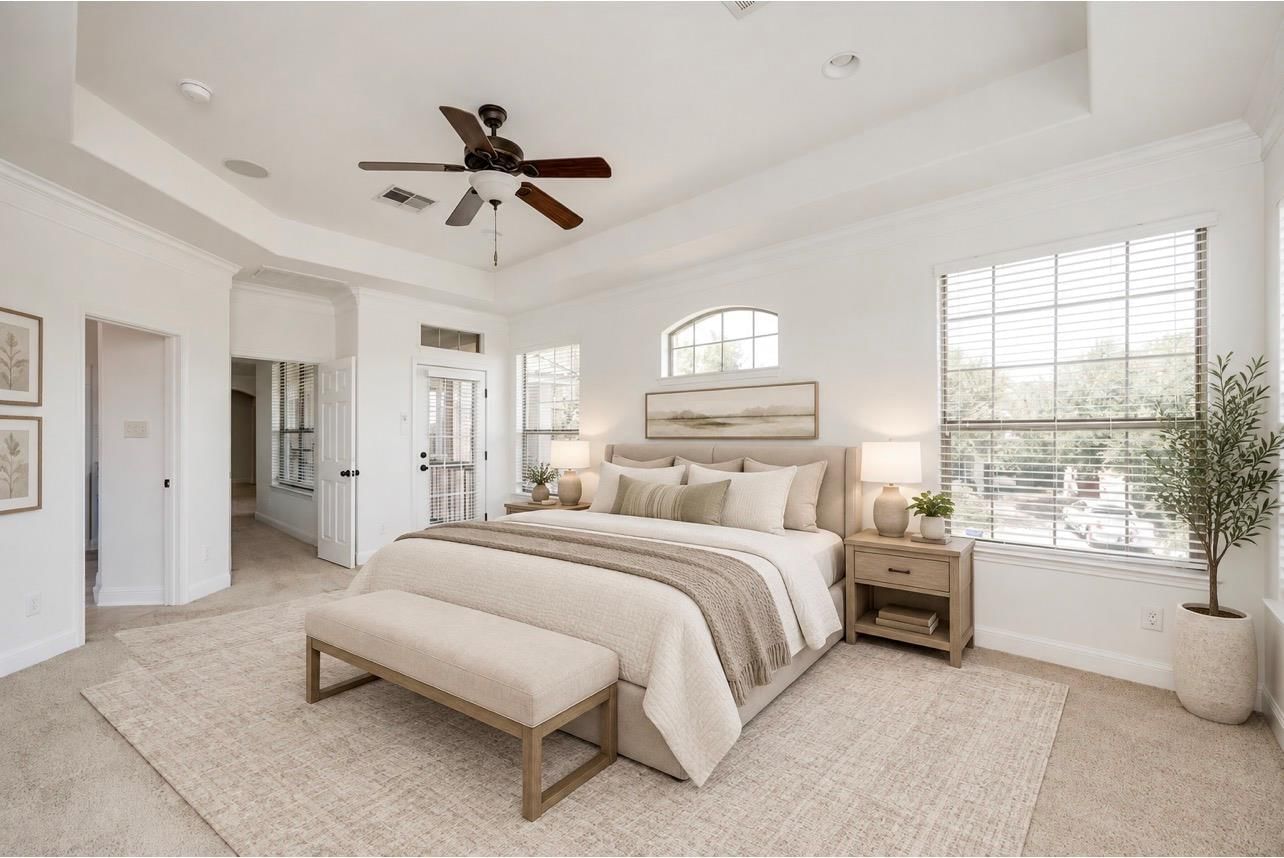 15633 INTERLACHEN DR - Photo 1