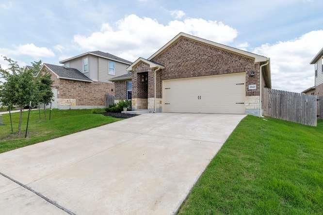 17621 Fairbridge LN - Photo 1