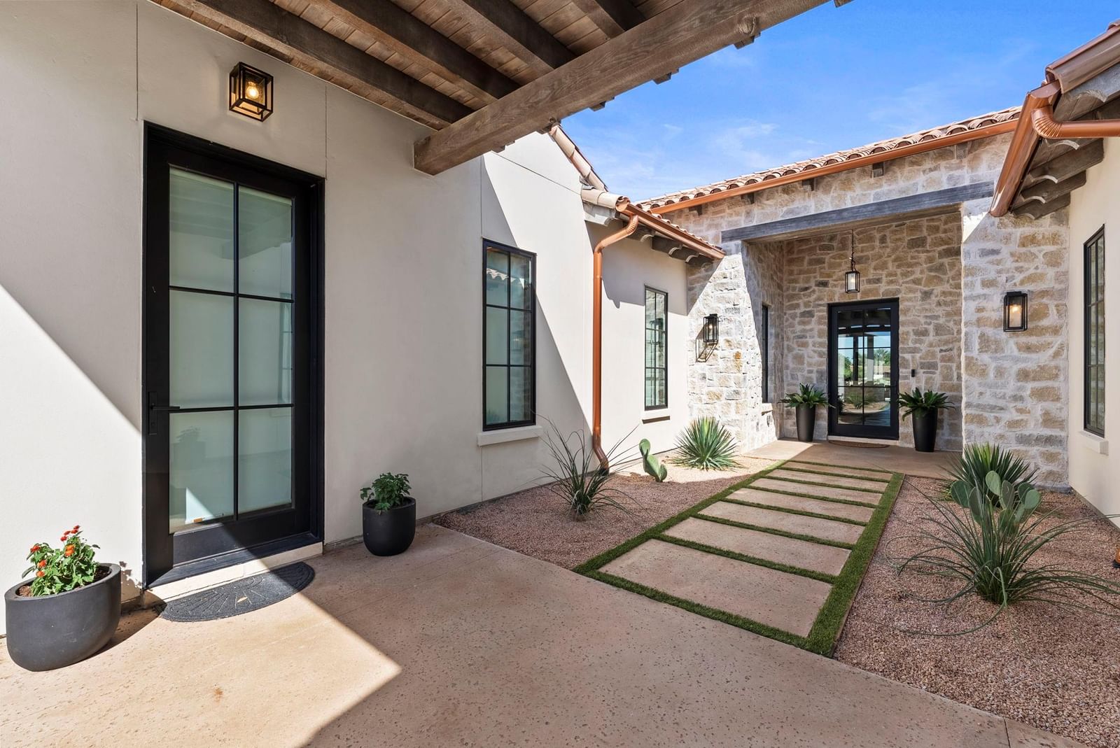 100 Encantada - Photo 1