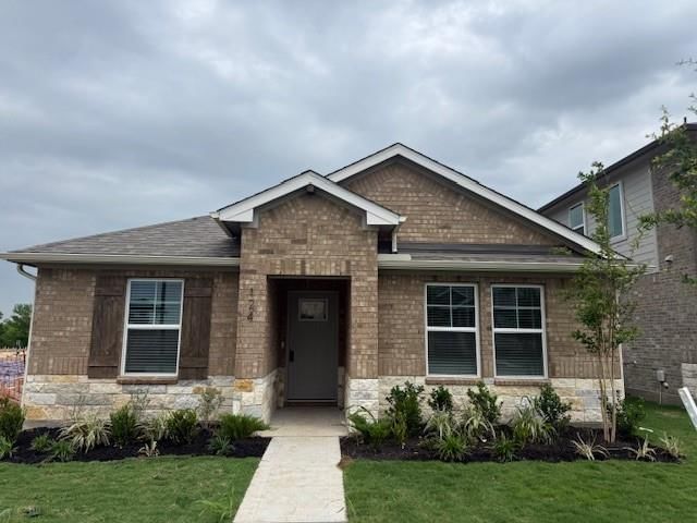 124 Maple Hedge RD - Photo 1