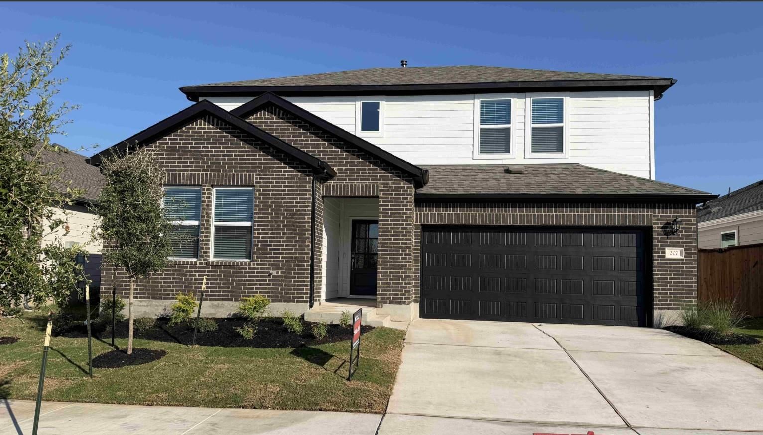 207 Crumpton WAY - Photo 1